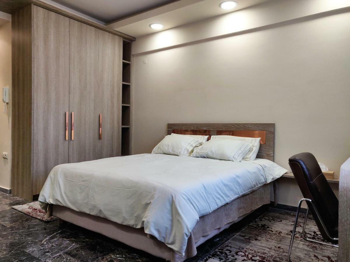 Agias Sofias Street Luxurious Studio Салоніки Екстер'єр фото